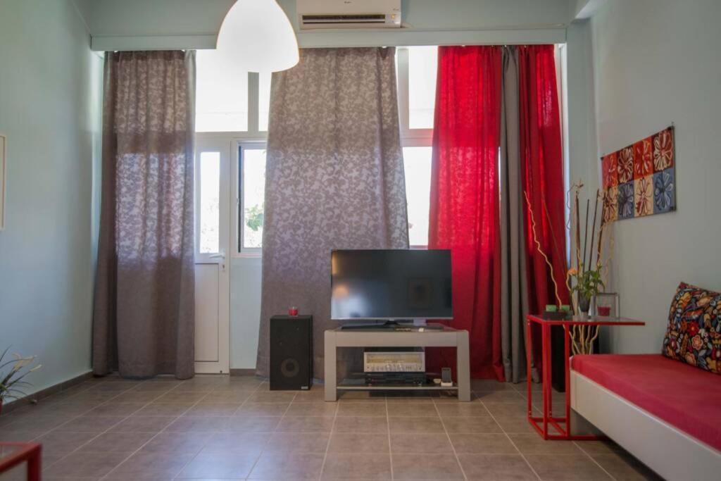 Ανακαινισμενη Μονοκατοικια 125 Τμ Στο Κεντρο Με Κηπο Villa Mesolóngion Eksteriør bilde